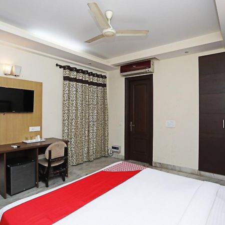 Hotel O South Paradise New Delhi Luaran gambar